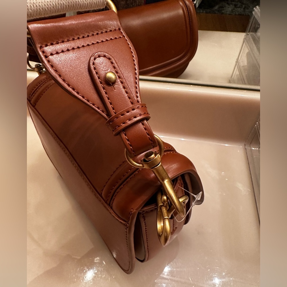 ZARA Crossbody bag. NWOT. Never worn. Excellent condition. - Picture 6 of 9